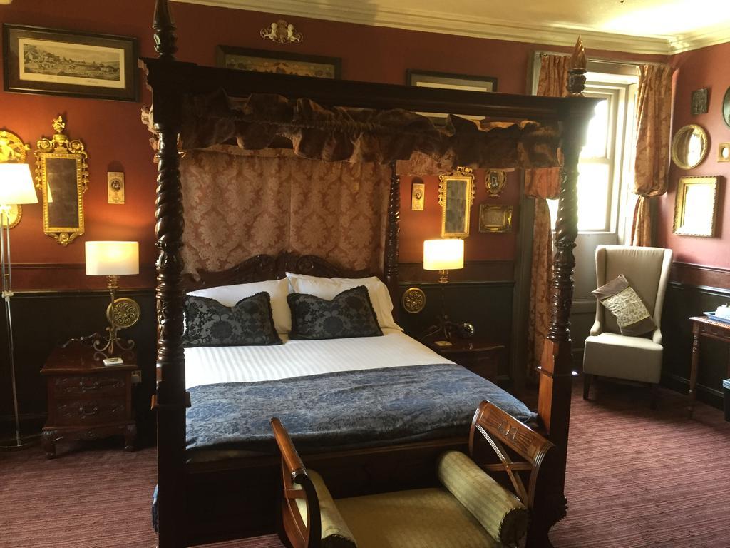 The Retreat Castle Bed and Breakfast Bonnyrigg Exteriör bild