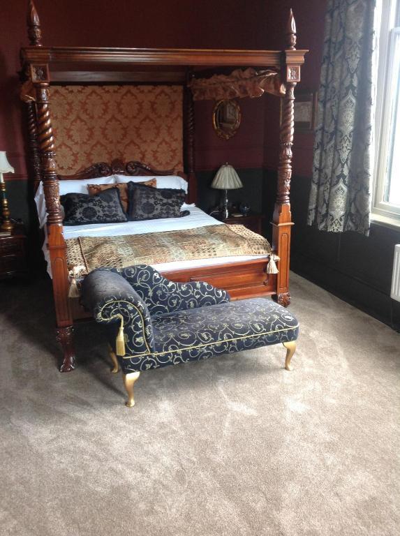 The Retreat Castle Bed and Breakfast Bonnyrigg Exteriör bild