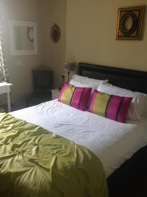 The Retreat Castle Bed and Breakfast Bonnyrigg Exteriör bild